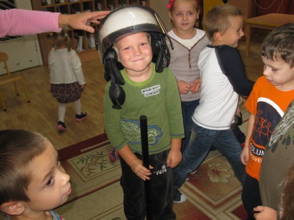 Policja w Rawiczu we wrześniu odwiedzała przedszkolaków.