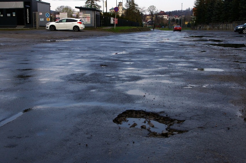 Gorlickie. Ponad 9 milionów złotych rządowego wsparcia na remonty dróg w powiecie. W Gorlicach zmieni się Sportowa i Łokietka