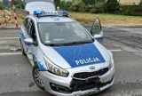 Wypadek z udziałem radiowozu w Skarżysku. Policjanci zabrani do szpitala