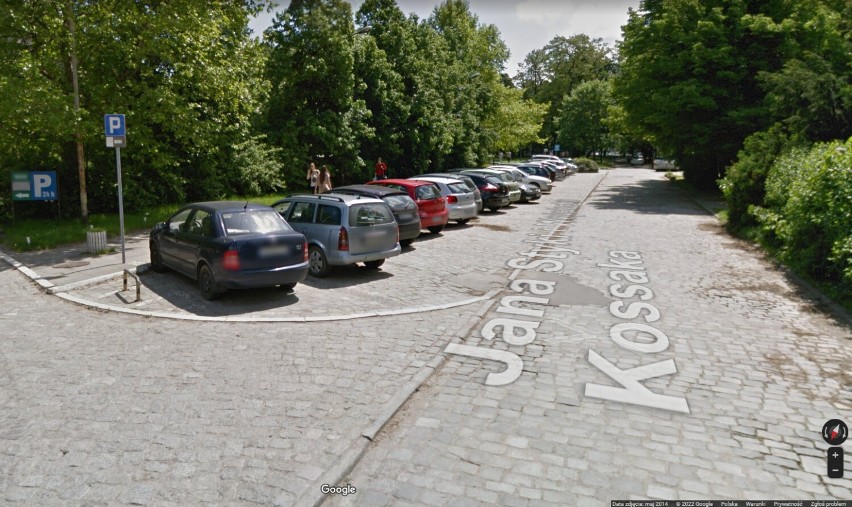 Parking przy ul. Jana Styki i Wojciecha Kossaka (obok...