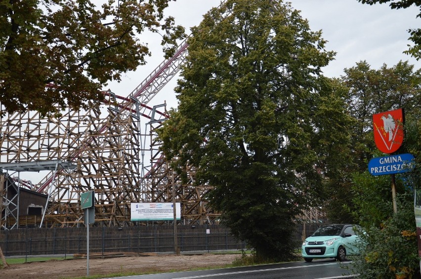 Też chcą żyć z turystów bawiących się w Energylandii i innych parkach 