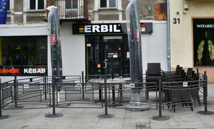 Erbil Döner Kebab przy ulicy Żeromskiego, serwuje dania...