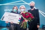 Małopolska doceniła tych, którzy pomagają. Wśród laureatów Pomnik-Hospicjum Miastu Oświęcim i trener Mariusz Pawlus z Brzeszcz [ZDJĘCIA]