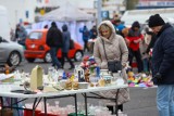 Toruń. Pchli targ przyciąga kupujących i sprzedających. Zobaczcie jak było