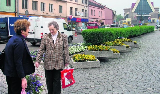 Bronisława Wolas i Janina Polańska chciałyby, żeby jaworznicki rynek stał się miejscem spacerów i wypoczynku. Na to trzeba będzie jednak jeszcze trochę poczekać.