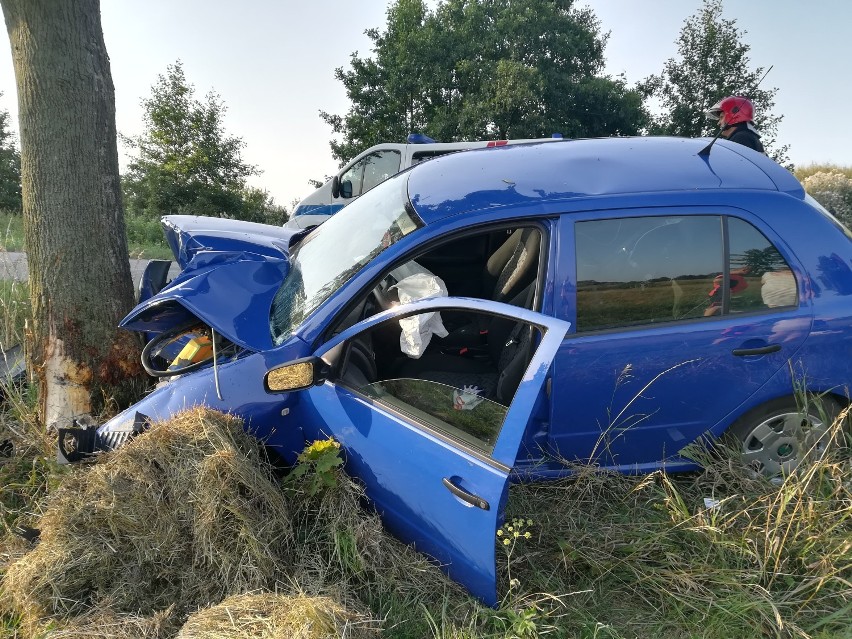 Wypadek w powiecie aleksandrowskim. Kobieta trafiła do szpitala [zdjęcia] 