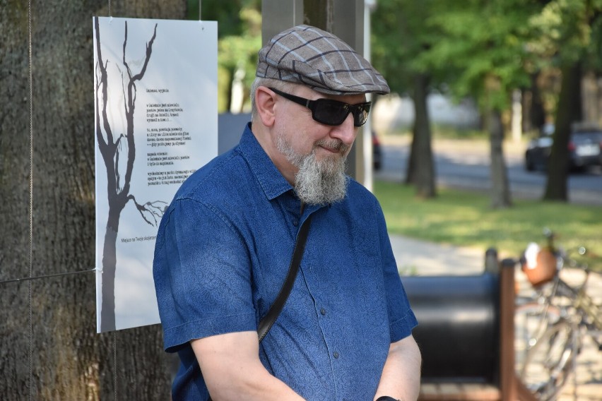 Gniezno: Wielkopolski Weekend Miejski. Poezja, fotografie i PRL w Parku Kościuszki [22.07.2022]