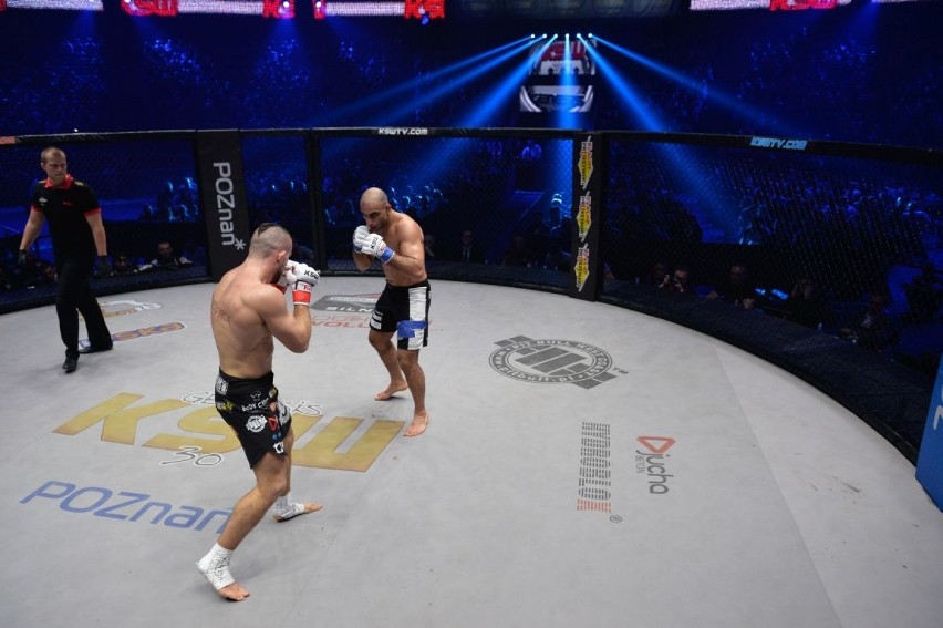 Borys Mańkowski wygrał w walce wieczoru z Mohsenem Baharim