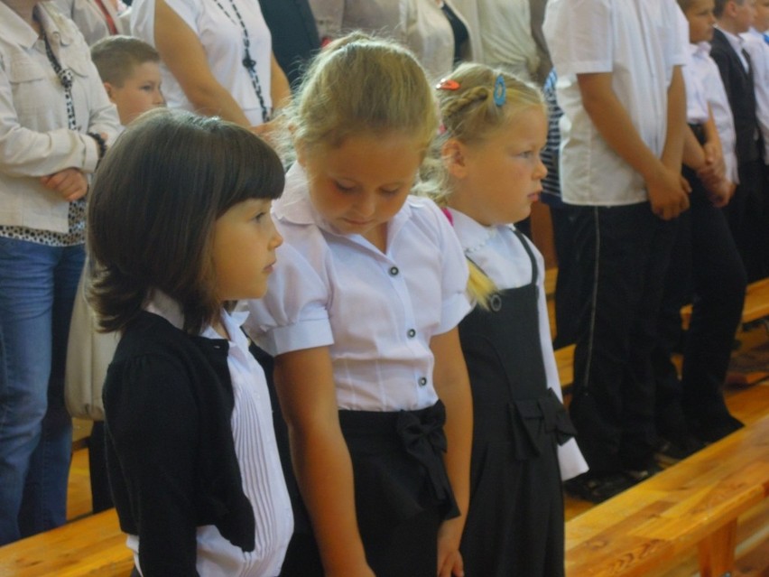 Rozpoczęcie roku szkolnego w powiększonym Zespole Szkół w Grabowcu (zdjęcia)