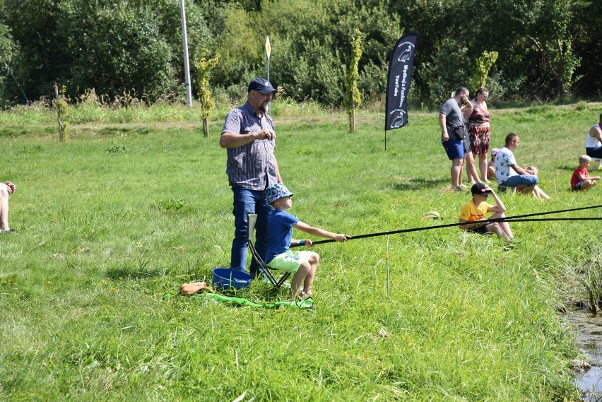 Lubań. Zawody wędkarskie dla dzieci i młodzieży. Zobaczcie kto złowił najwięcej ryb [ZDJĘCIA, WYNIKI]