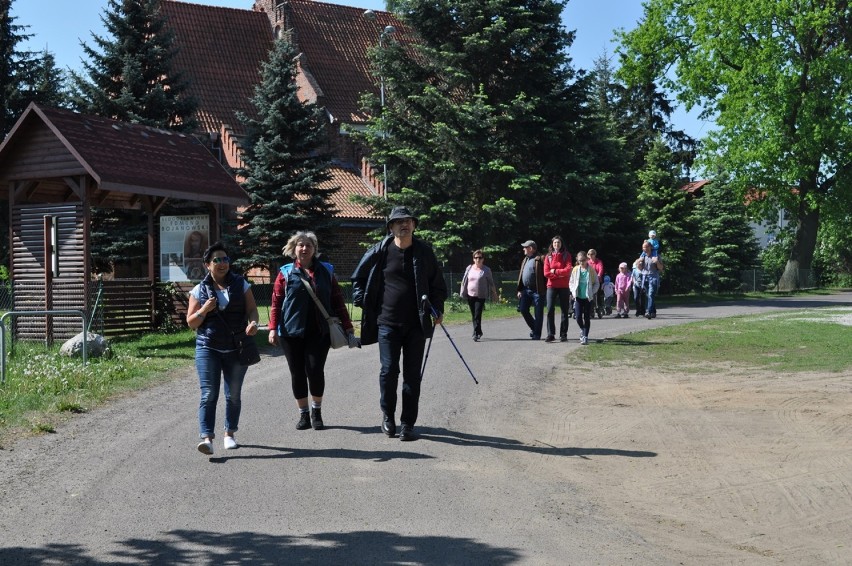 Konwaliowy spacer w Jaszkowie - sobota, 14 maja 2016 roku