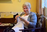 Anna Mazurkiewicz 120-letnim szydełkiem tworzy cuda z włóczki 