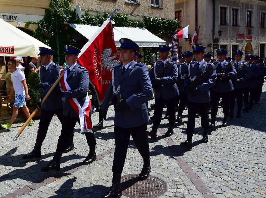 Wojewódzkie Święto Policji w Sandomierzu z nagrodami i piknikiem