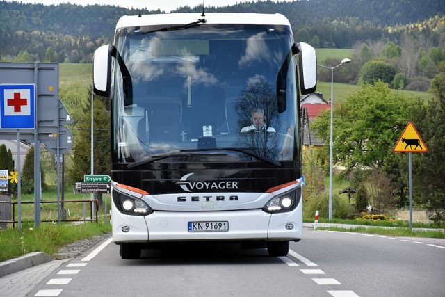 Voyager - od 1996 roku świadczy różnorodne usługi autokarowe dla klientów indywidualnych i przedsiębiorstw w zakresie bezpiecznego, komfortowego i profesjonalnego krajowego transportu osób i wynajmu autokarów. Ich ferta jest odpowiedzią na zapotrzebowanie rynku na dostawcę kompleksowej obsługi w zakresie transportu osób.