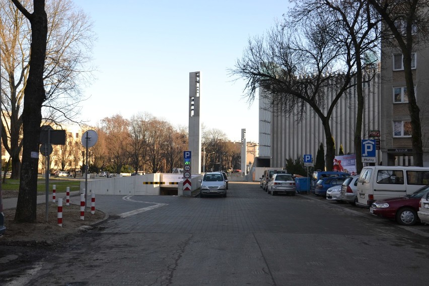 Parking podziemny pod CSK w Lublinie już działa