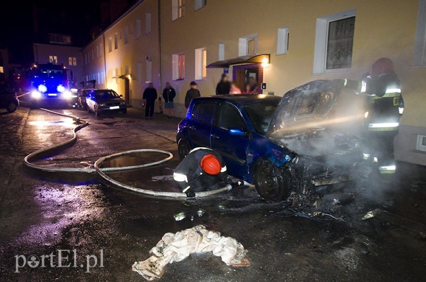 Pożar samochodu w Elblągu