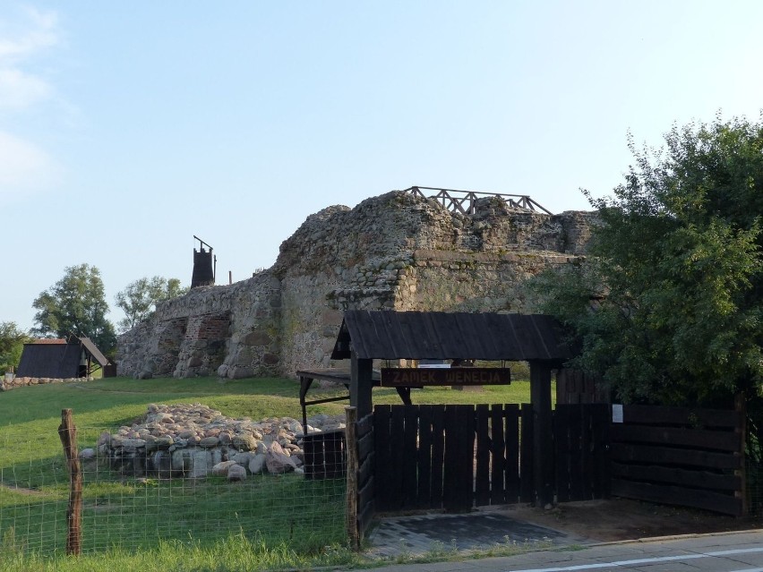 Na spotkanie ze średniowieczną Wenecją trzeba przybyć w...