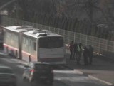 Pożar autobusu w Bydgoszczy. Na miejsce wysłano cztery zastępy straży pożarnej