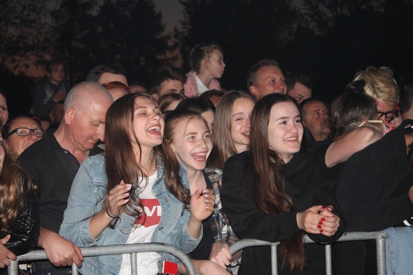 Dni Gorlic 2018. Sobocińska i Chylińska na scenie, publiczność szaleje. Lato na Maxxxa trwa. Jest naprawdę gorąco!