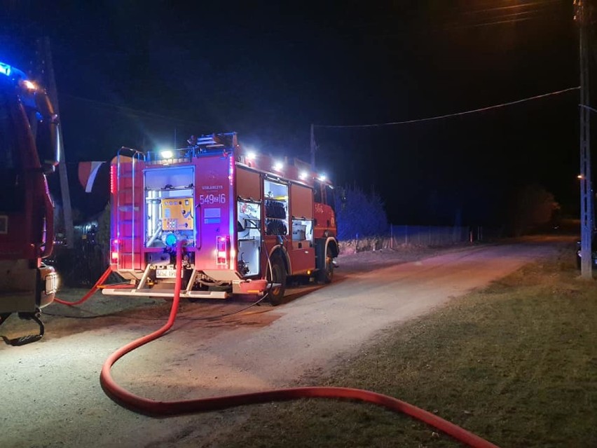 Pożar w Nowym Chwalimiu w gminie Barwice. Akcja strażaków [zdjęcia]