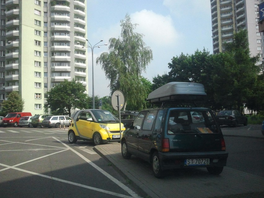 Osiedle Gwiazdy, 5.07.2013. Mały może wszędzie. Na wysepce...