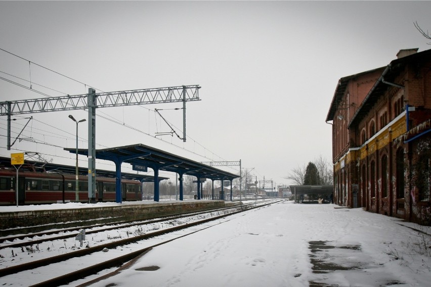 Pyskowice: kolejarze rozebrali tory a teraz chcą je odbudowywać. Czy pociągi znów pojadą do stacji Pyskowice Miasto?