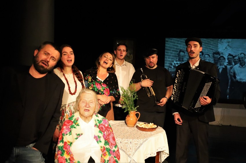 Teatr Przedmieście zaprasza na niezwykłą premierę spektaklu „Śpiewająca z Wilczkami”