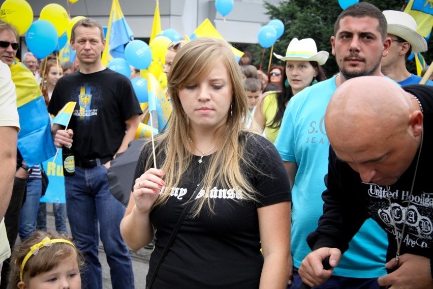 Żółto-niebieskie autonomistki na V Marszu Autonomii [ZDJĘCIA]
