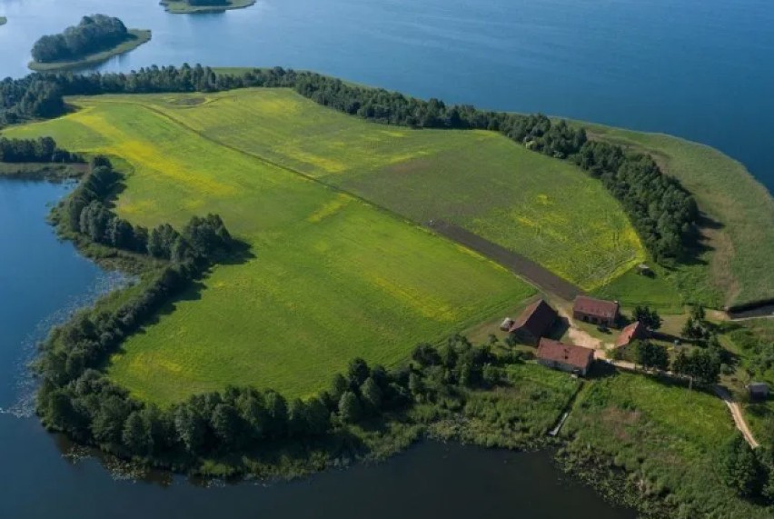 Niepowtarzalne siedlisko na półwyspie jez. Gawlik. Wieś...