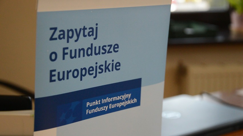 Punkt Informacyjny Funduszy Unijnych w Chojnicach mieści się...