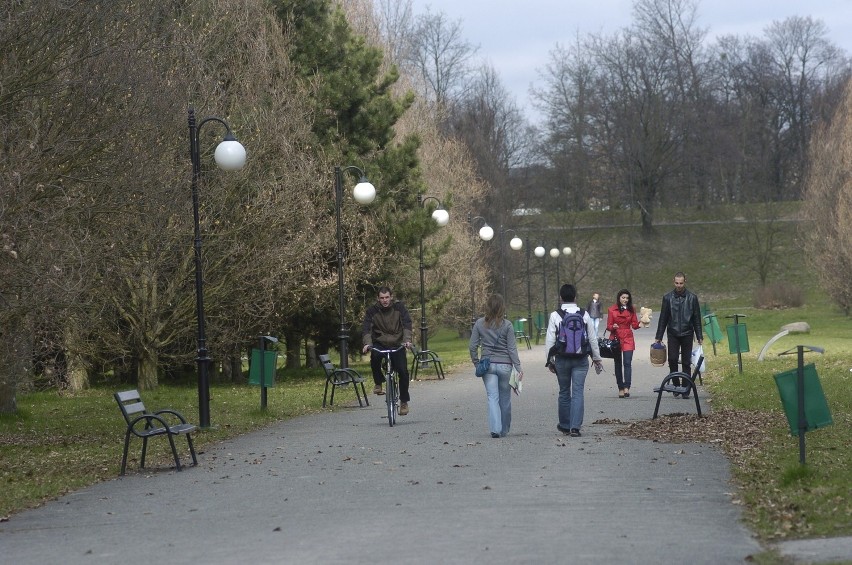 Park Cytadela to największy park Poznania o powierzchni...