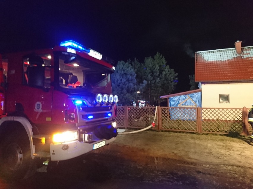 Pożar domu na osiedlu w Rzewnicy