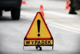 Wypadek na drodze powiatowej Szydłowo - Pokrzywnica. Podróżowała z dziećmi. Uderzyła w drzewo