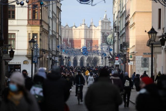 W sobotę, 2 stycznia, pogoda sprzyjała do spacerów po ulicach Starego Miasta.