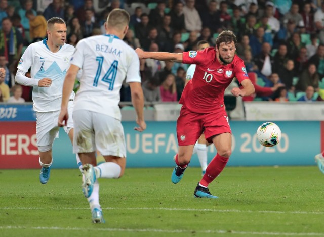 Piątego gola w tym sezonie ligi rosyjskiej Krychowiak strzelił pod koniec września. Jego trafienie z liderem, Zenitem, dało bardzo ważne zwycięstwo. We wszystkich rozgrywkach w tym sezonie "Krycha" strzelił sześć goli i zanotował trzy asysty. 

