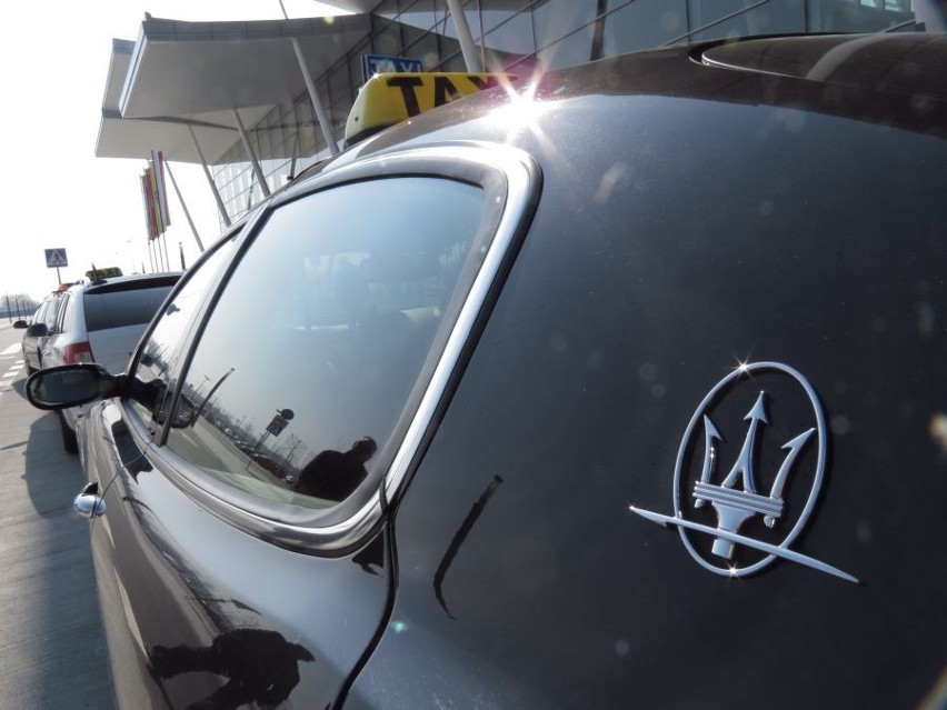 Wrocław: Maserati quattroporte  - najszybsza taksówka w mieście (ZDJĘCIA)