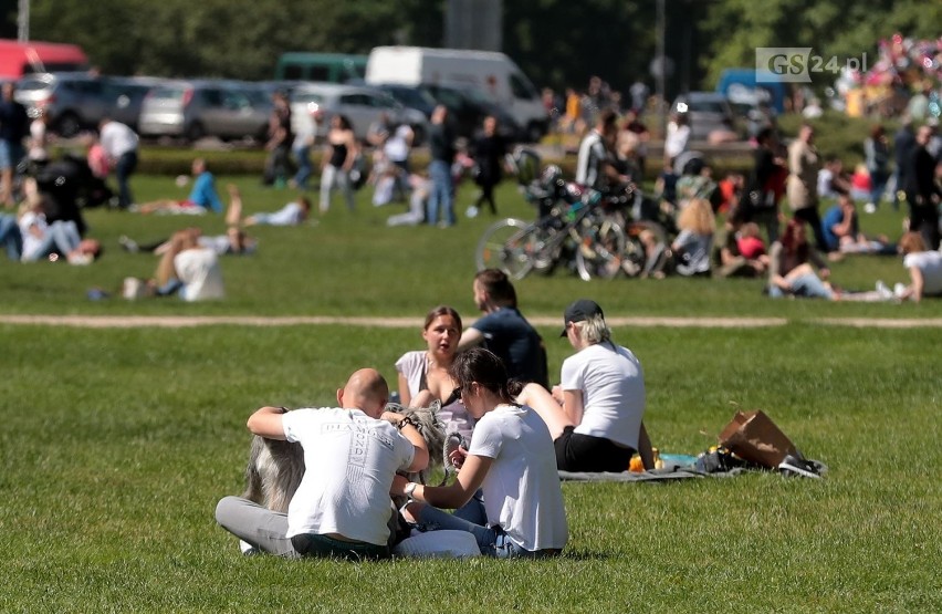 Szczecinianie w końcu (prawie) bez maseczek. Zobacz zdjęcia!