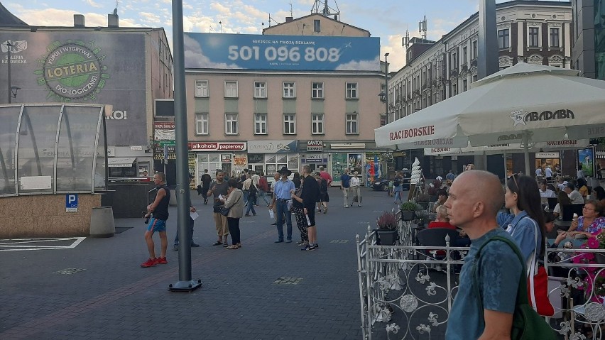 W Sosnowcu odbył się happening przeciwko restrykcjom...