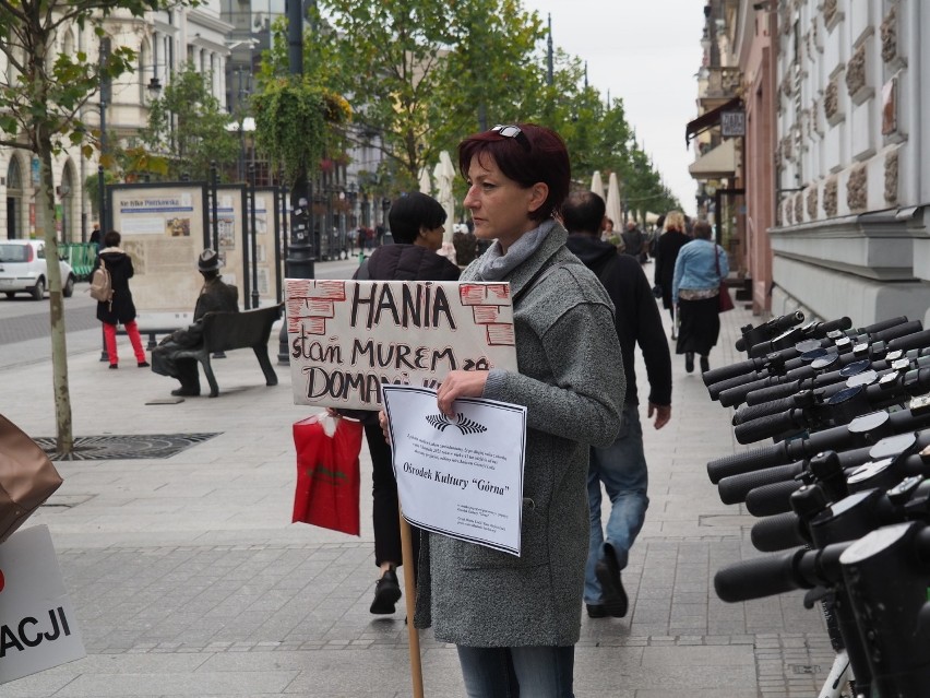 Część pracowników, uczestników zajęć i sympatyków łódzkich...