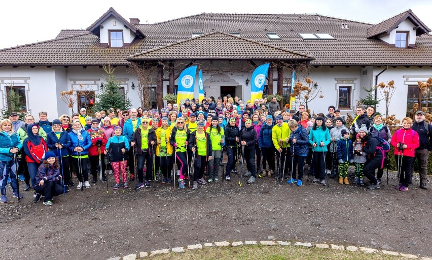 Rowerzyści, kijkarze i biegacze rozpoczęli sezon turystyczny w Puszczy Zielonka