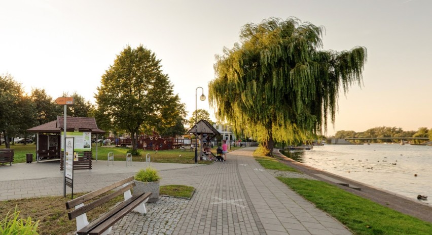 Augustowienie w kamerach Goggle Street View. Zobaczcie, co uchwyciły kamery i czy jesteście na zdjęciach