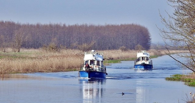 By dotrzeć do portu rzecznego w Nakle "Bielik" i "Czajka" pokonały ponad 600 km przepływając odcinek Odry, Warty i Noteci