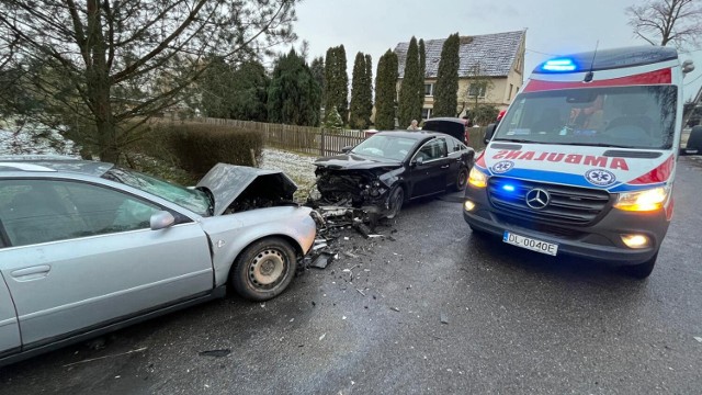 Do wypadku dwóch aut doszło dzisiaj rano w Grzymalinie