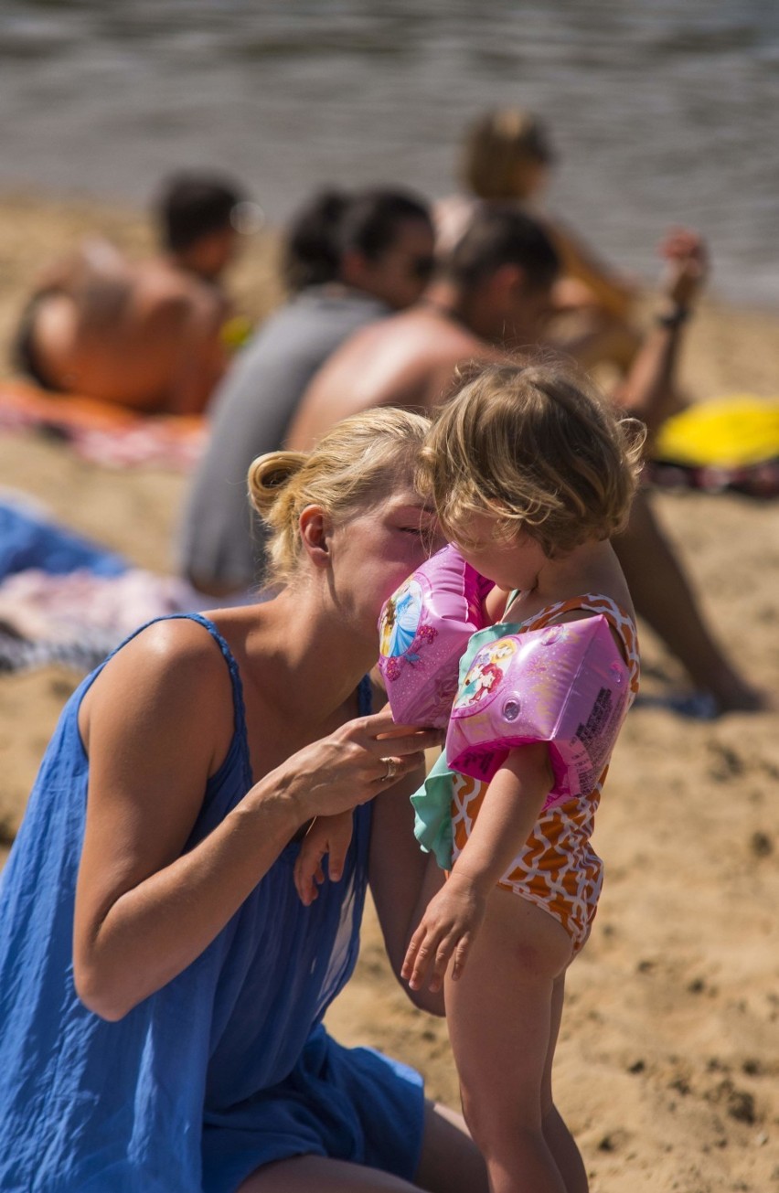 Wypoczynek na plaży w Osieku nad Wisłą [ZDJĘCIA]