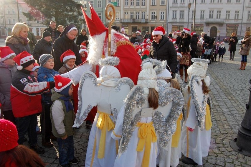 Św. Mikołaj odwiedził Kępno [FOTO]