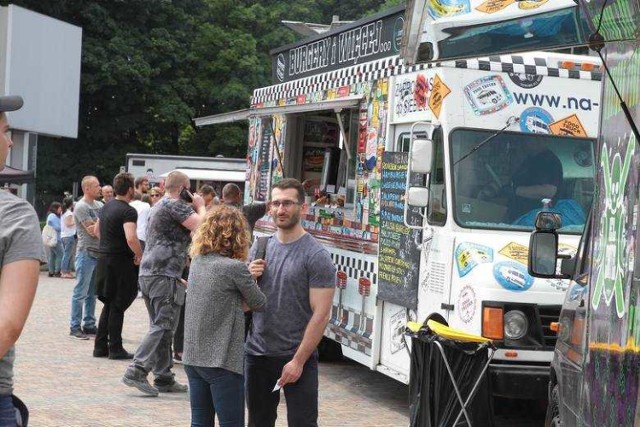 W sobotę i niedzielę food trucki zaserwują jedzenie z różnych zakątków świata