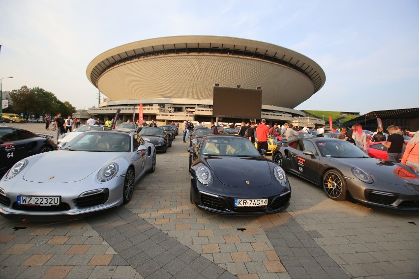 Porsche Parade 2017 w Katowicach pod Spodkiem [ZDJĘCIA]