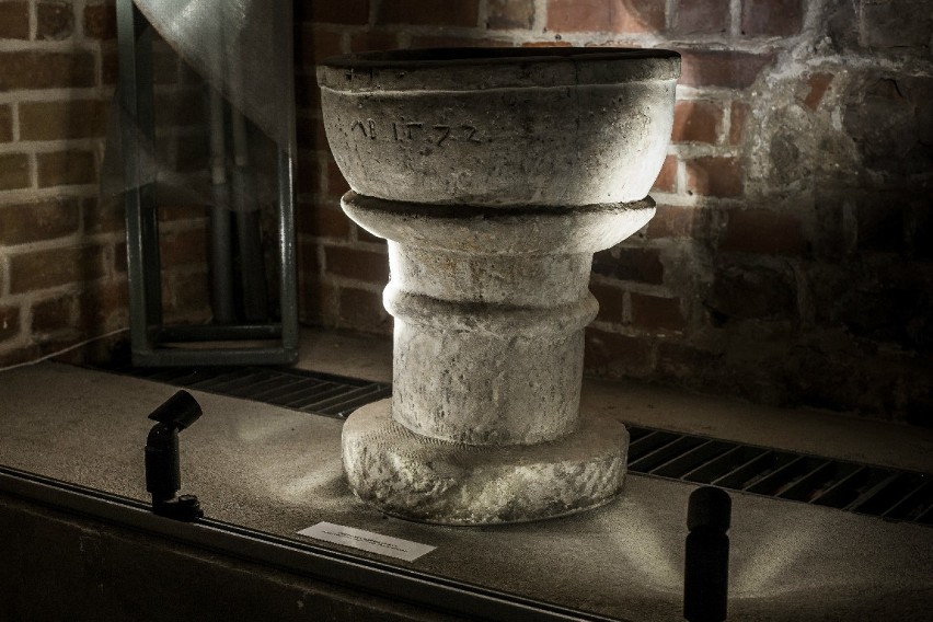 Głogów: Kamienna chrzcielnica wzbogaciła ekspozycję muzeum 