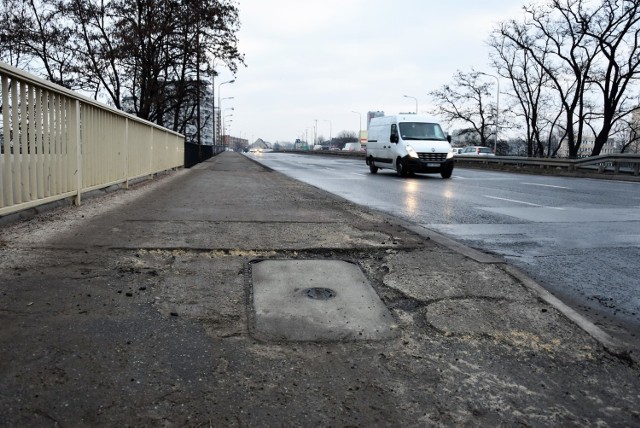 Cztery firmy chcą wyremontować most nad Odrą w ciągu ulicy Nysy Łużyckiej w Opolu.