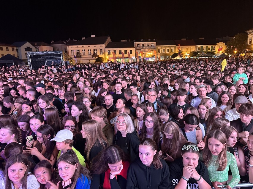 Na koncercie Żabsona bawiły się tysiące młodych ludzi